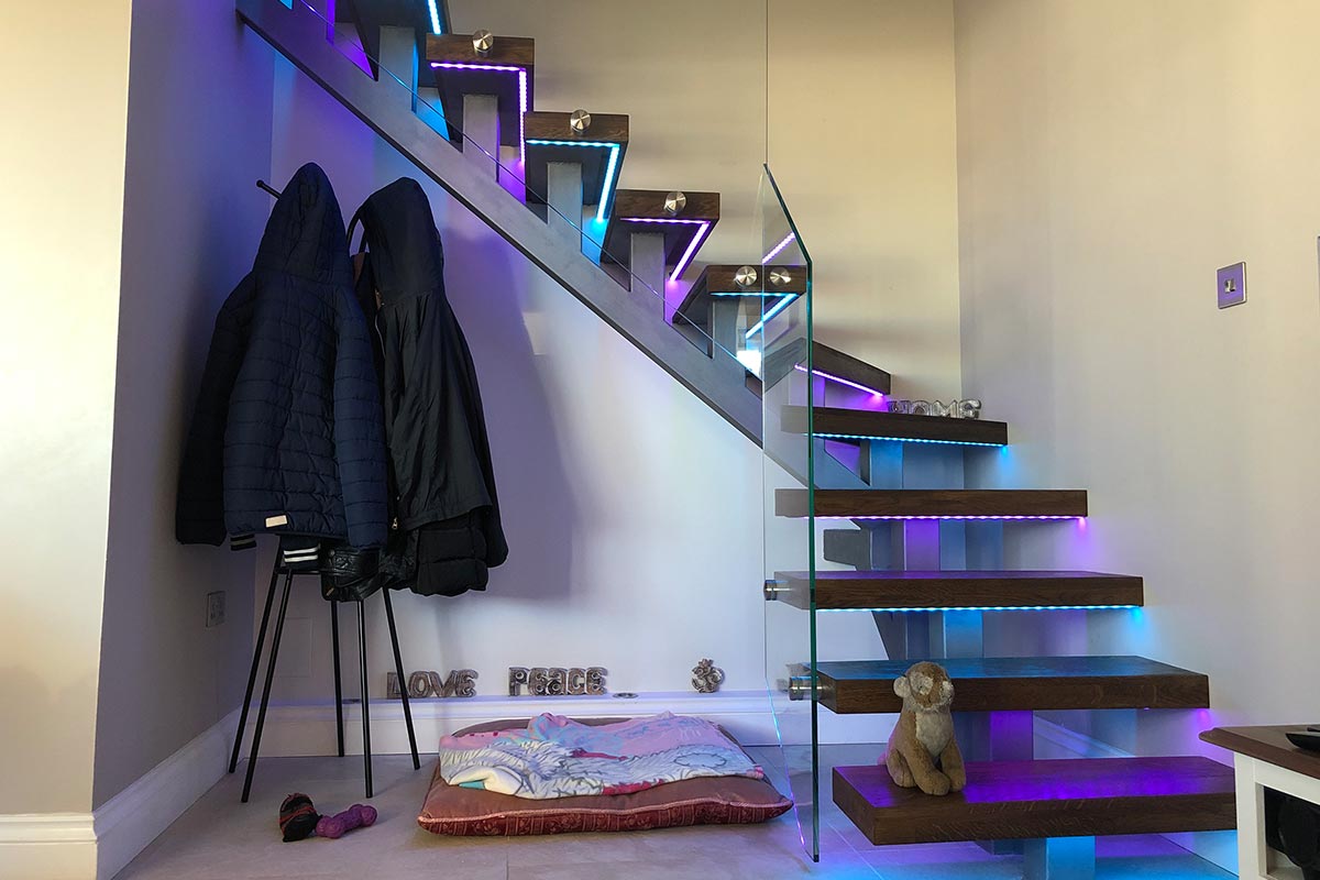 CUSTOM-LINEAR-LED